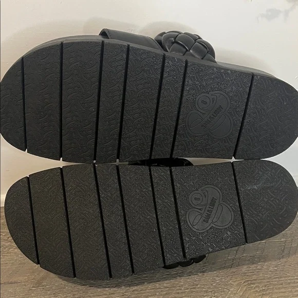 Sam & Libby Adelia Braided Footbed Sandal - Black - Size 8 - Picture 7 of 9